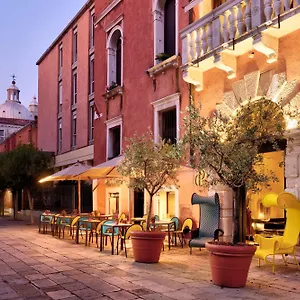 ca-pisani.hotelinveneto.com/