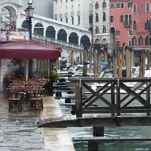 Nuova Residenza Laguna , Venise Italie