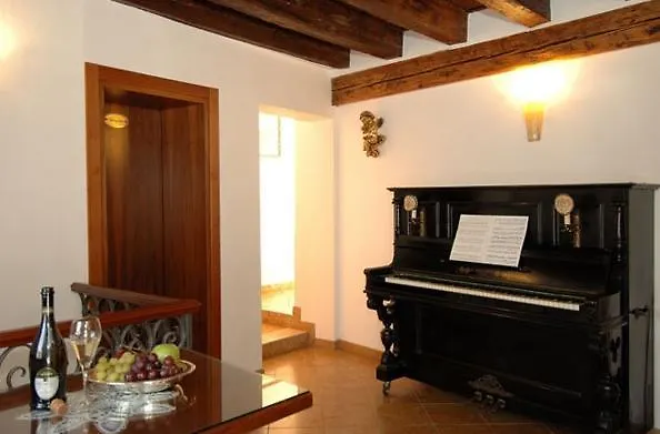 Ca' Dei Leoni Hotel Venice